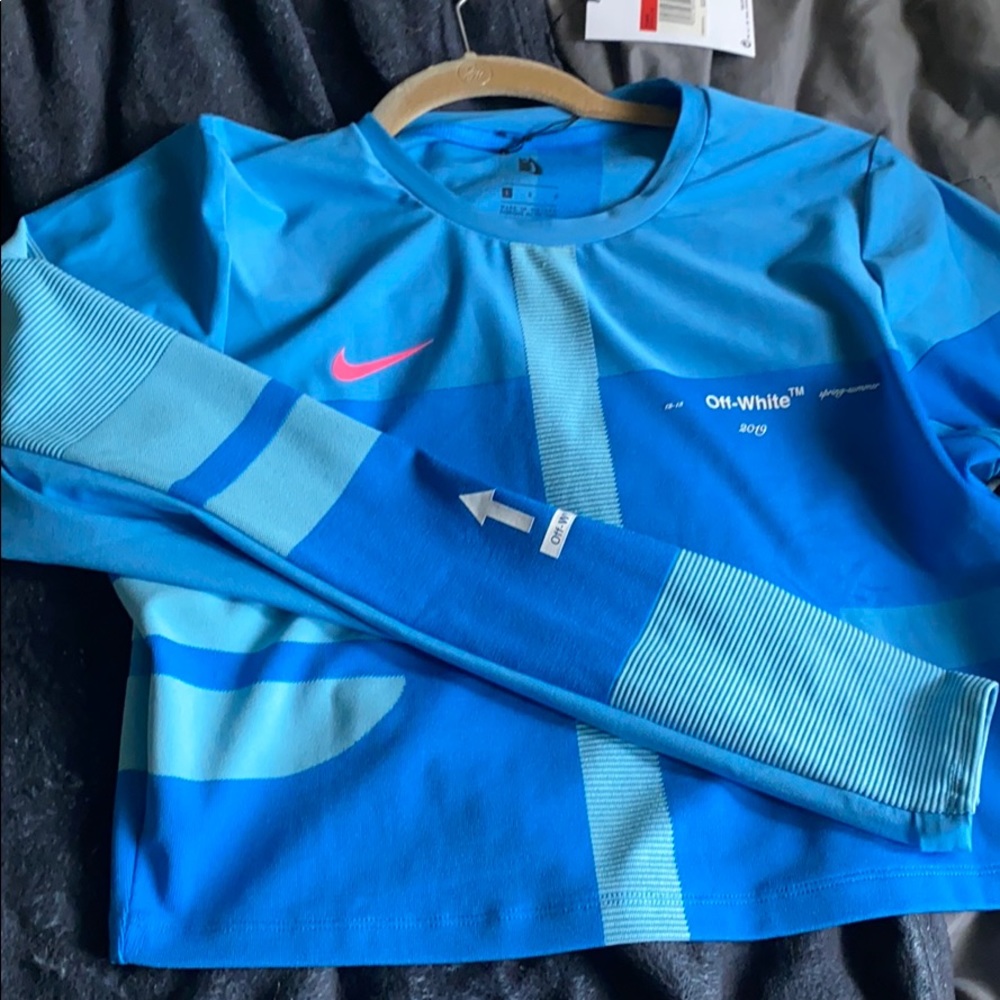Blue off white set